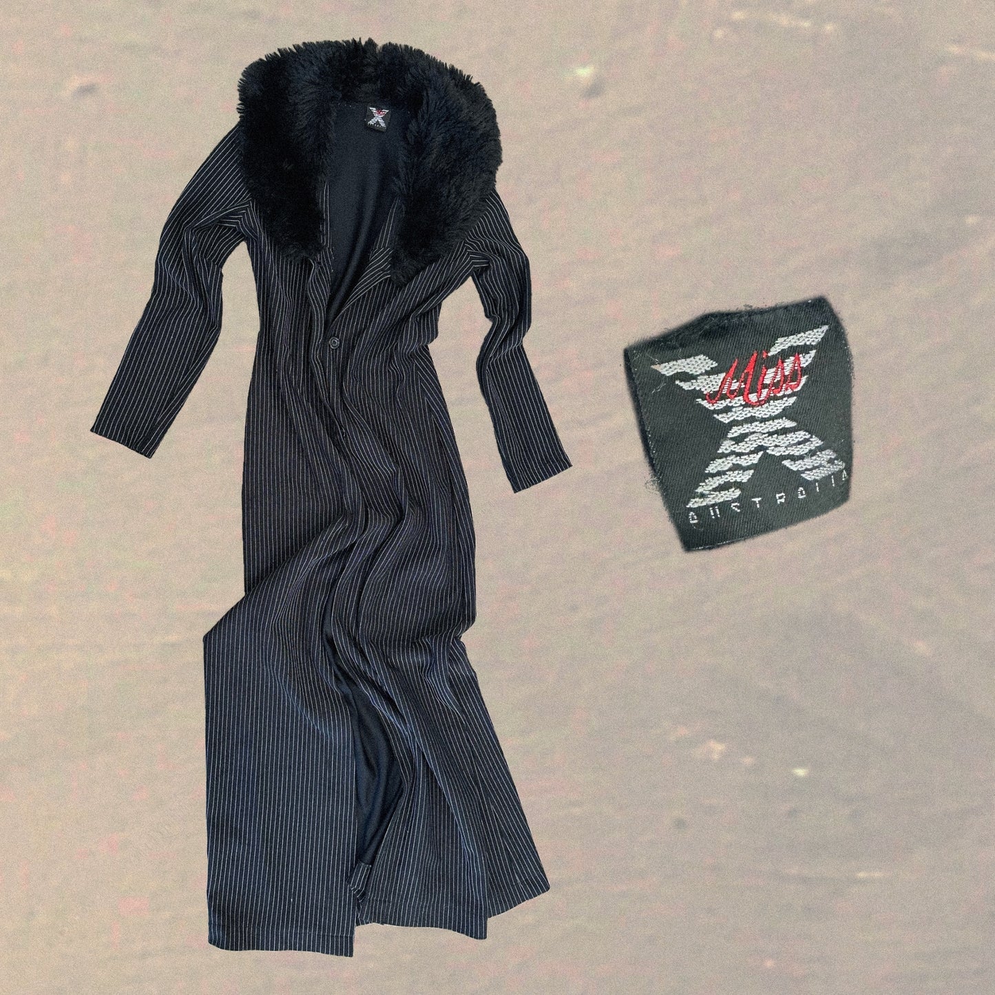 UNKNOWN PLEASURES