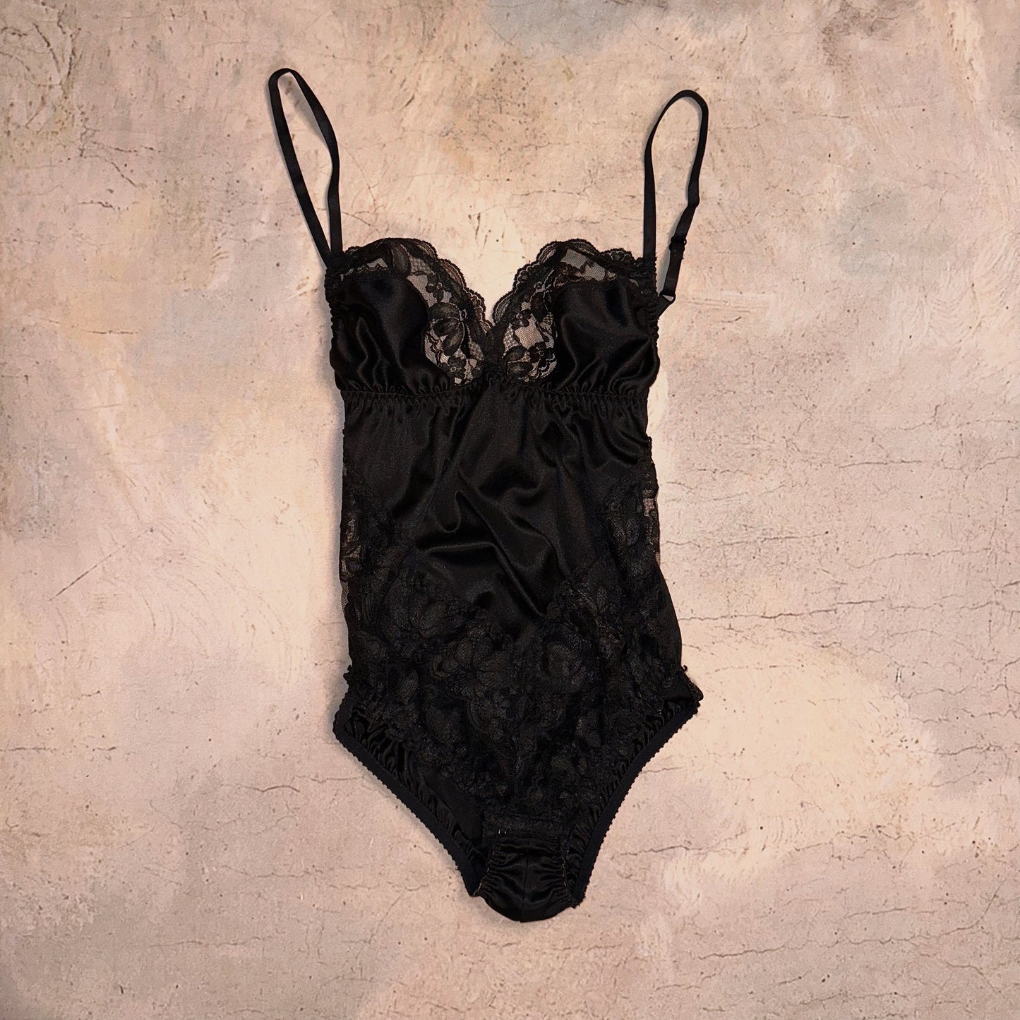 VINTAGE 90s BLACK LACE BODYSUIT