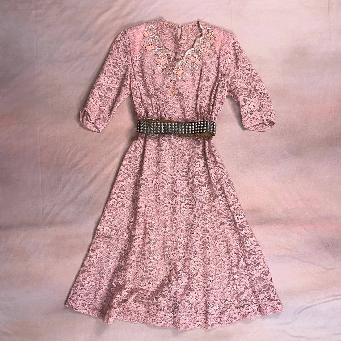 VINTAGE 50s DUSTY PINK SHEER LACE MIDI DRESS